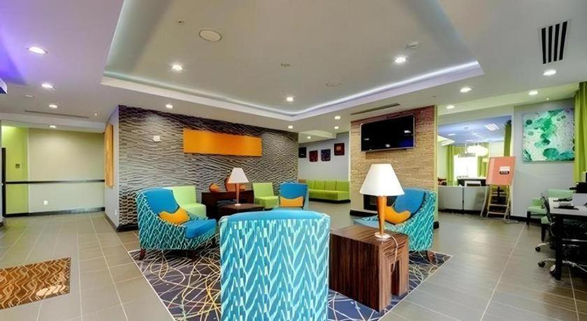Comfort Inn & Suites Tulsa I-44 West - Rt 66 Oakhurst Buitenkant foto